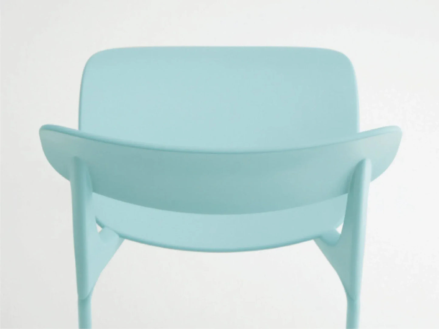 Essenziale    La forma più snella svolge la funzione più essenziale.