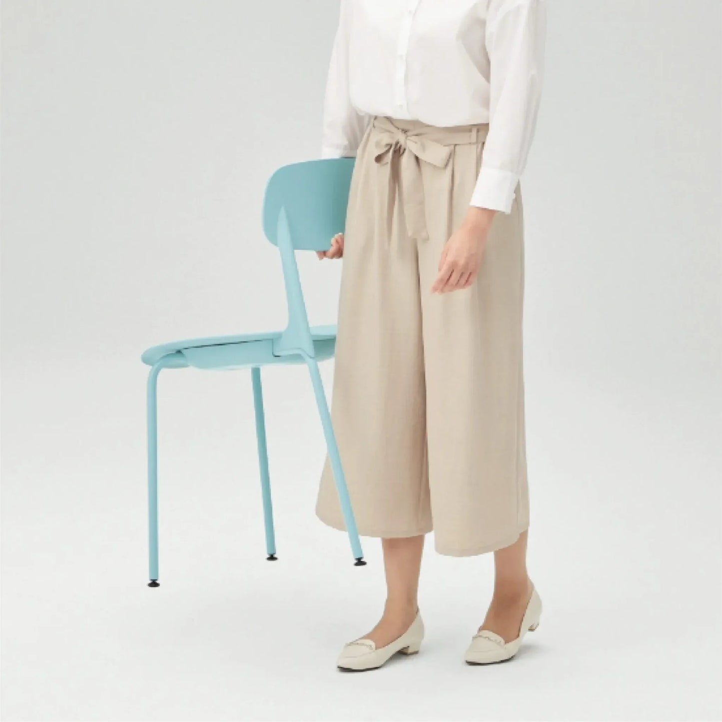 Essenziale    La forma più snella svolge la funzione più essenziale.