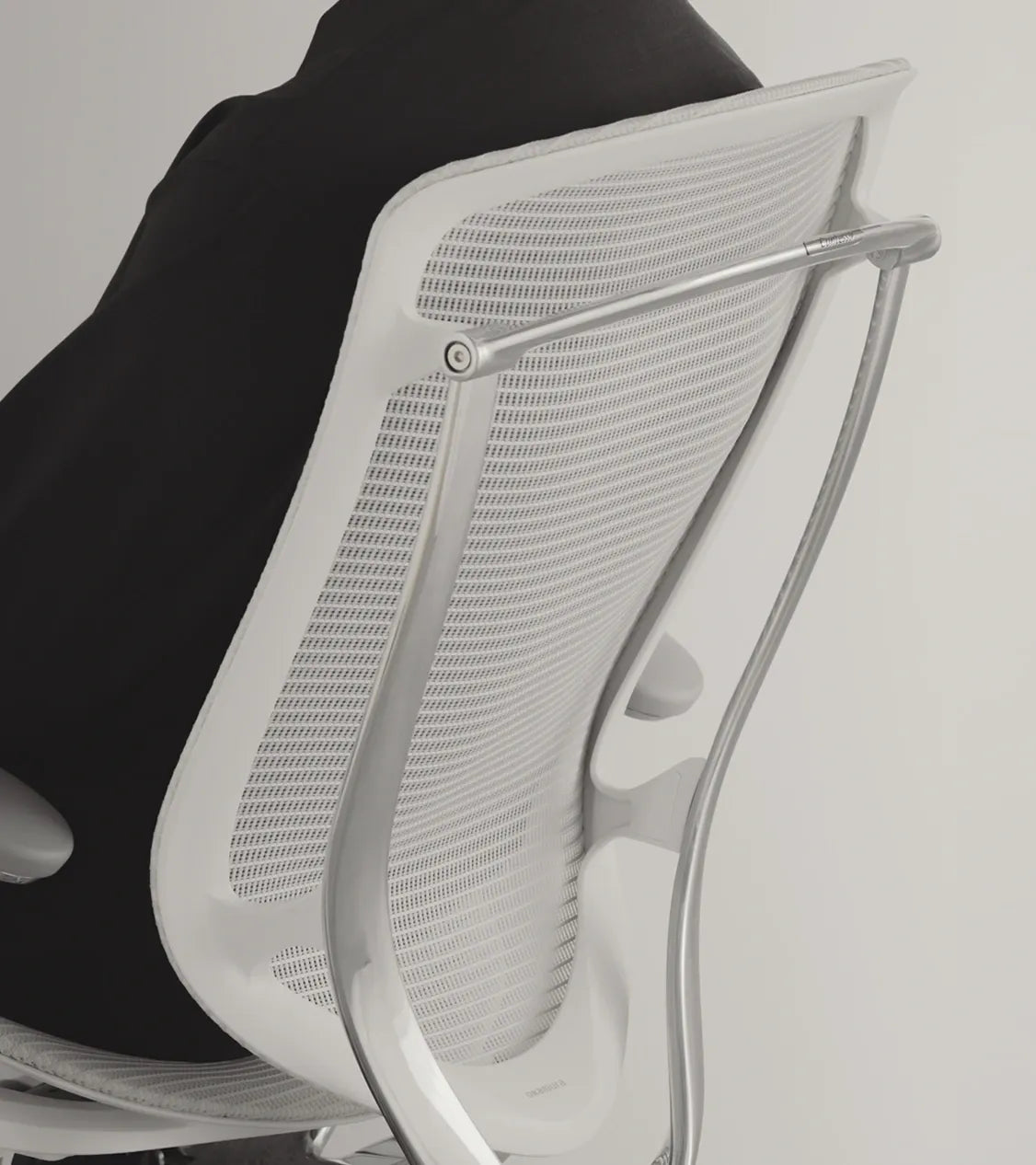 Aria When Italian design meets cutting-edge technology, an art form for a chair is born.